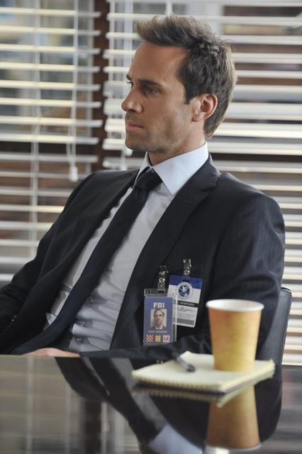 tvs-hottest-criminal-investigators-joseph-fiennes