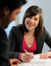 03-woman-talking-to-boss